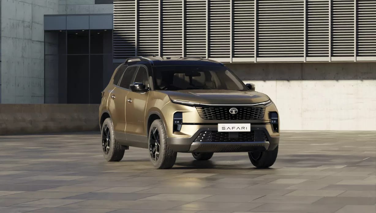 Tata Safari लग्जरी इंटीरियर का दमदार इंजन के साथ